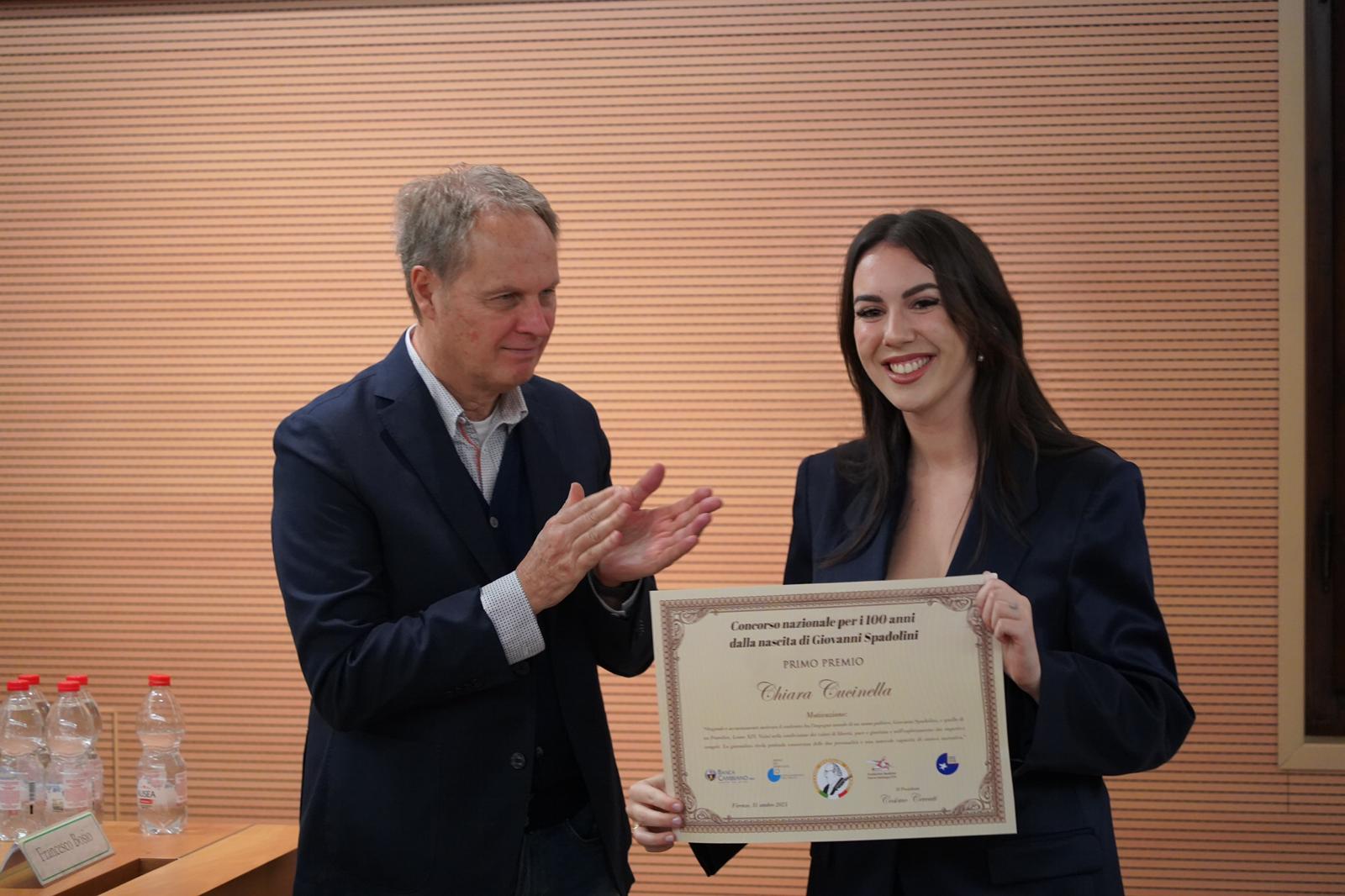 La marchigiana Chiara Cucinella vince il Premio “Giovanni Spadolini giornalista e politico”
La marchigiana Chiara Cucinella vince il Premio “Giovanni Spadolini giornalista e politico”